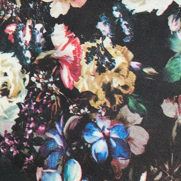 111. DEX Mini-Skirt - Licorice Black/Floral - Size Medium - Picture 11 of 11